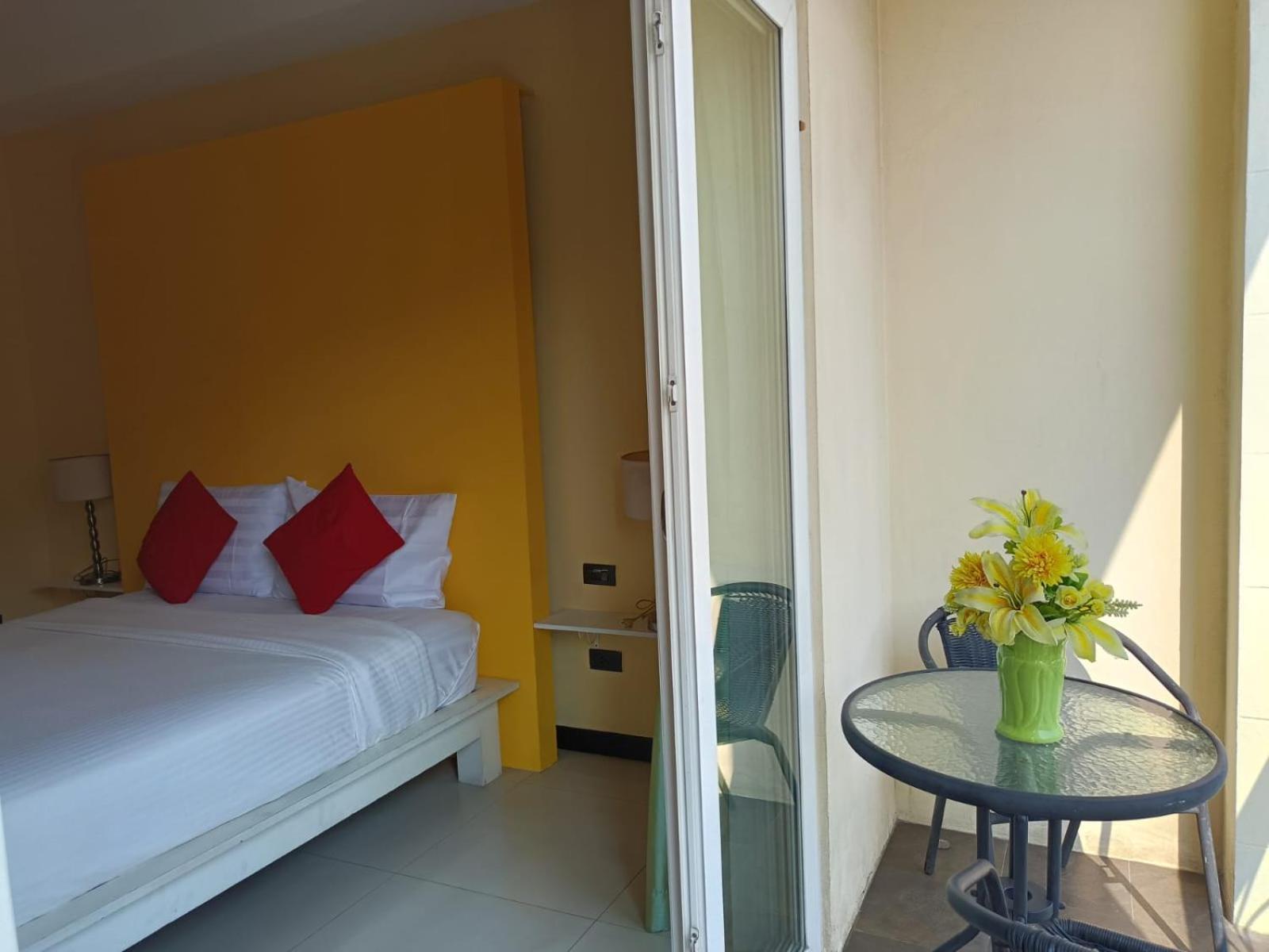 Aura Inn Rooms Pattaya Extérieur photo