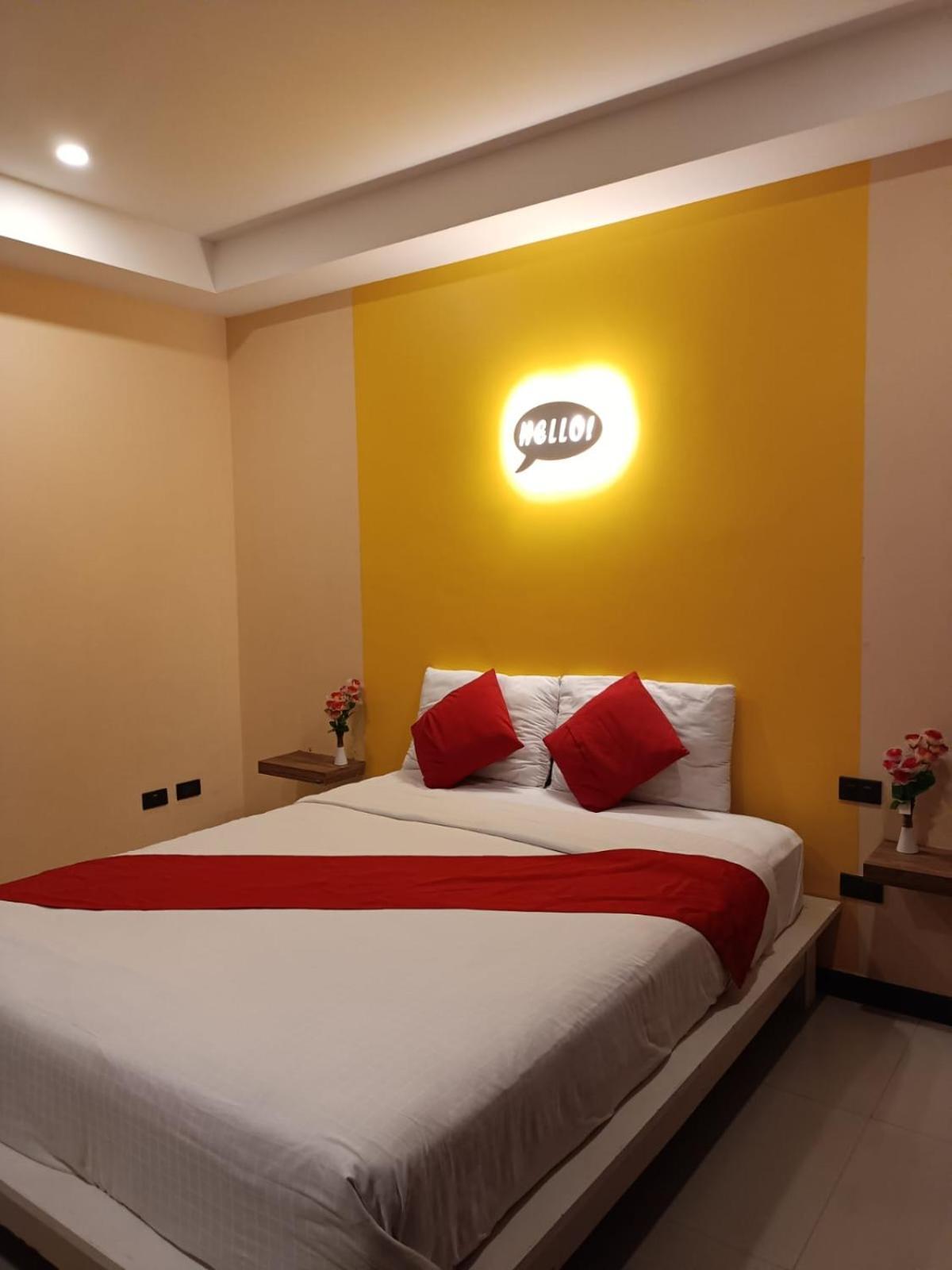 Aura Inn Rooms Pattaya Extérieur photo